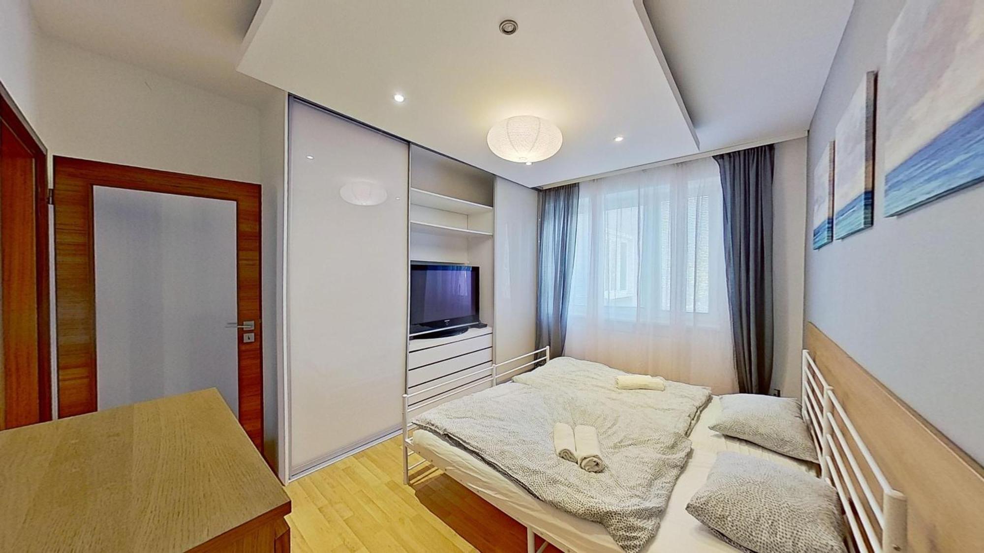 2Br Apt With Free Garage Parking, Close To The Historic Centre Братислава Екстер'єр фото